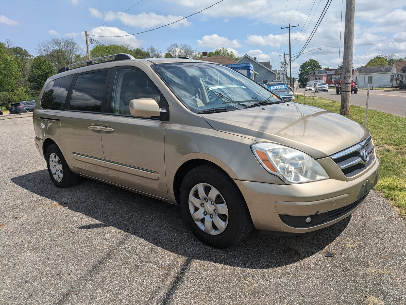 Read more about the article 2007 Hyundai Entourage