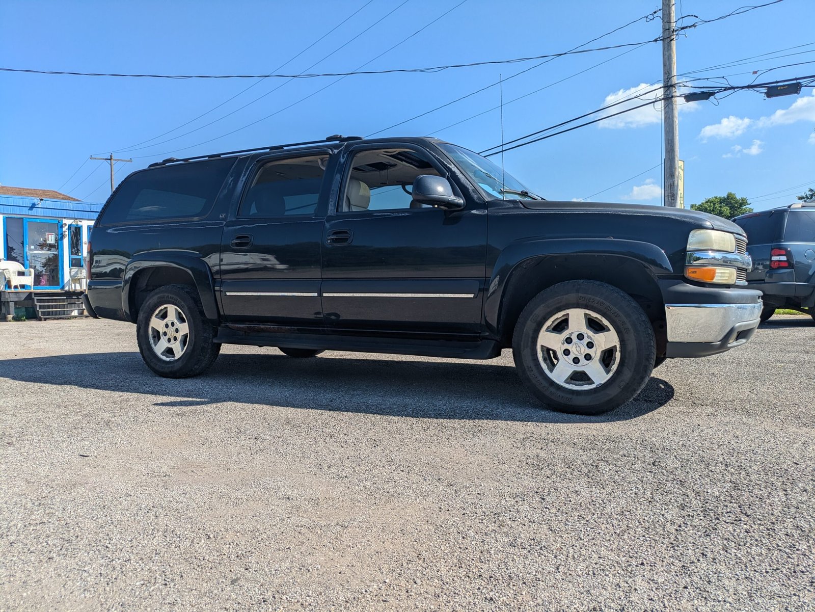 Read more about the article *SOLD*2002 Chevrolet Suburban*SOLD*
