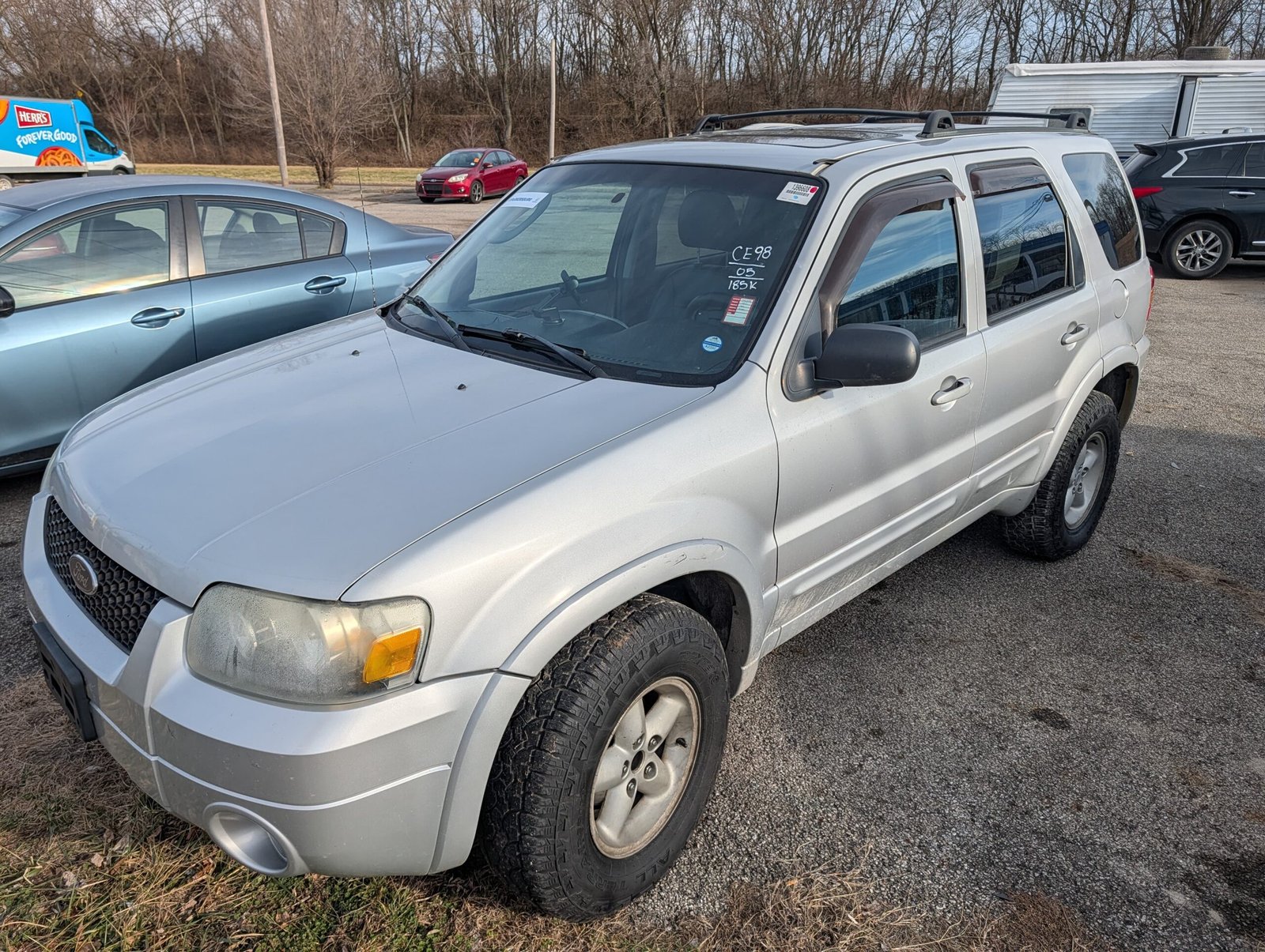 Read more about the article *SOLD*2005 Ford Escape*SOLD*