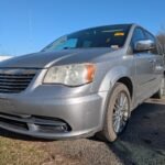 *SOLD*2013 Chrysler Town & Country*SOLD* full