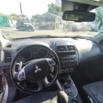 2013 Mitsubishi Outlander full